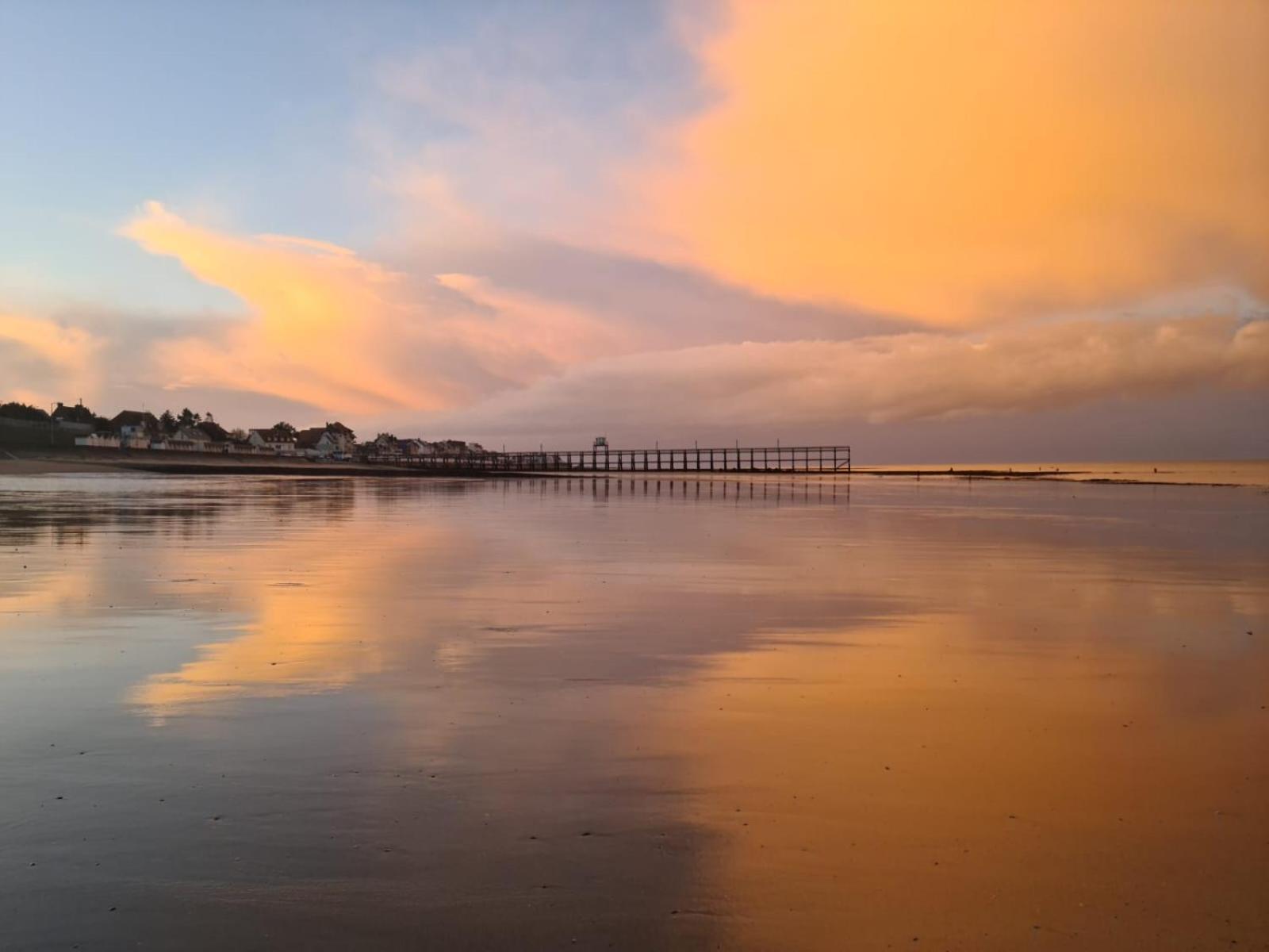 Entre Ciel Et Mer Luc-sur-Mer Kültér fotó