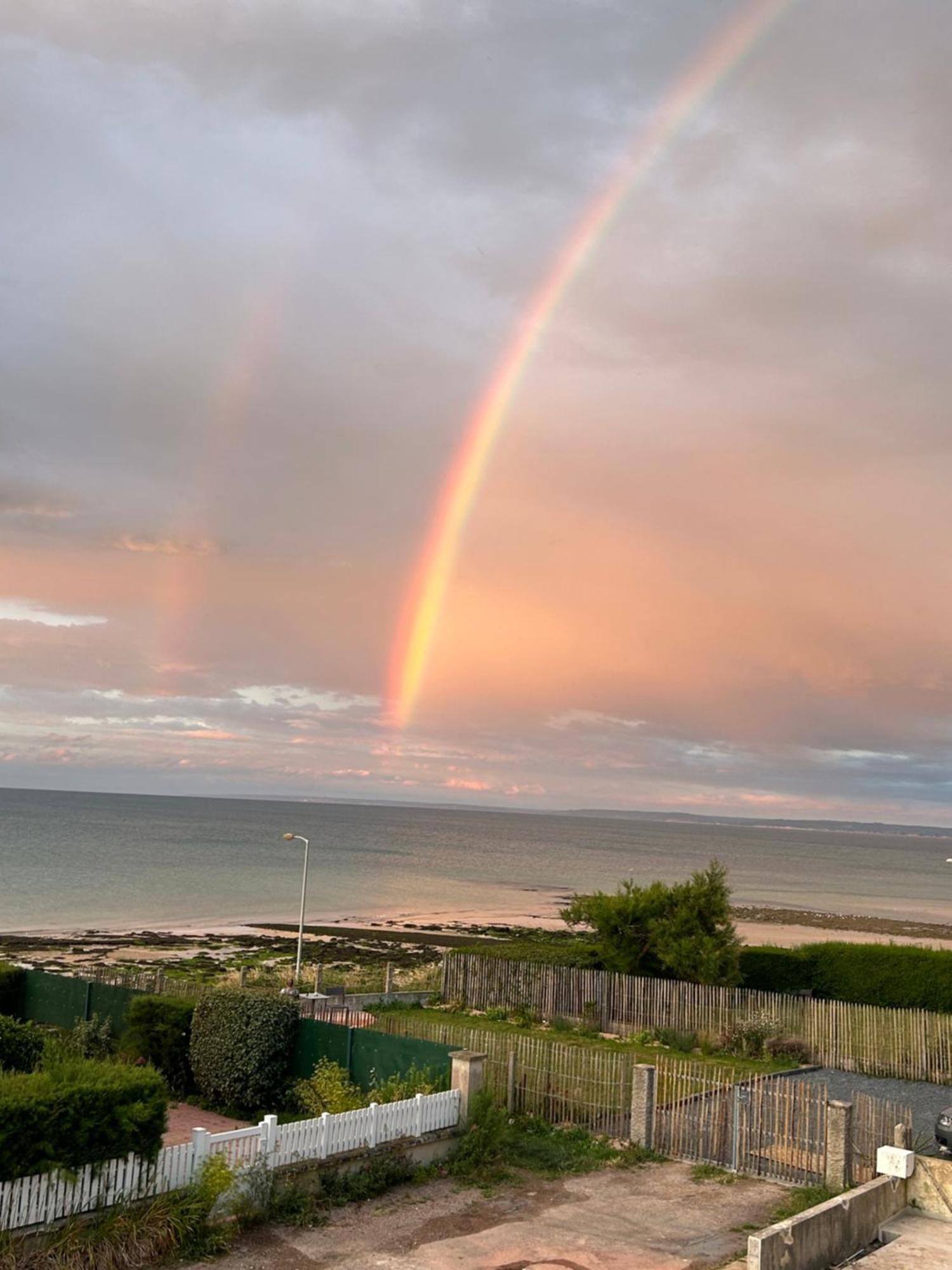 Entre Ciel Et Mer Luc-sur-Mer Kültér fotó